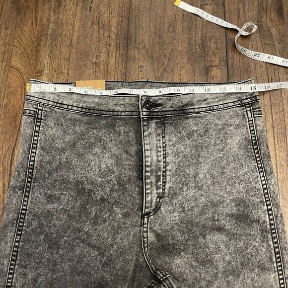 H&M Stonewash Skinny Ankle Jeans - Picture 6 of 9